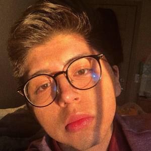 Meet your Posher, Adrian